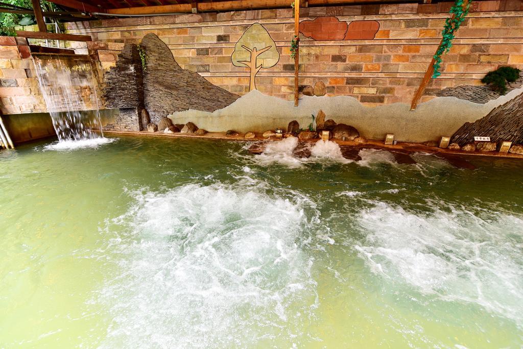 Jenq Yang Hotspring Hotel Ренай Экстерьер фото