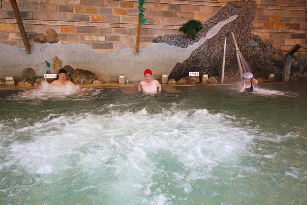 Jenq Yang Hotspring Hotel Ренай Экстерьер фото